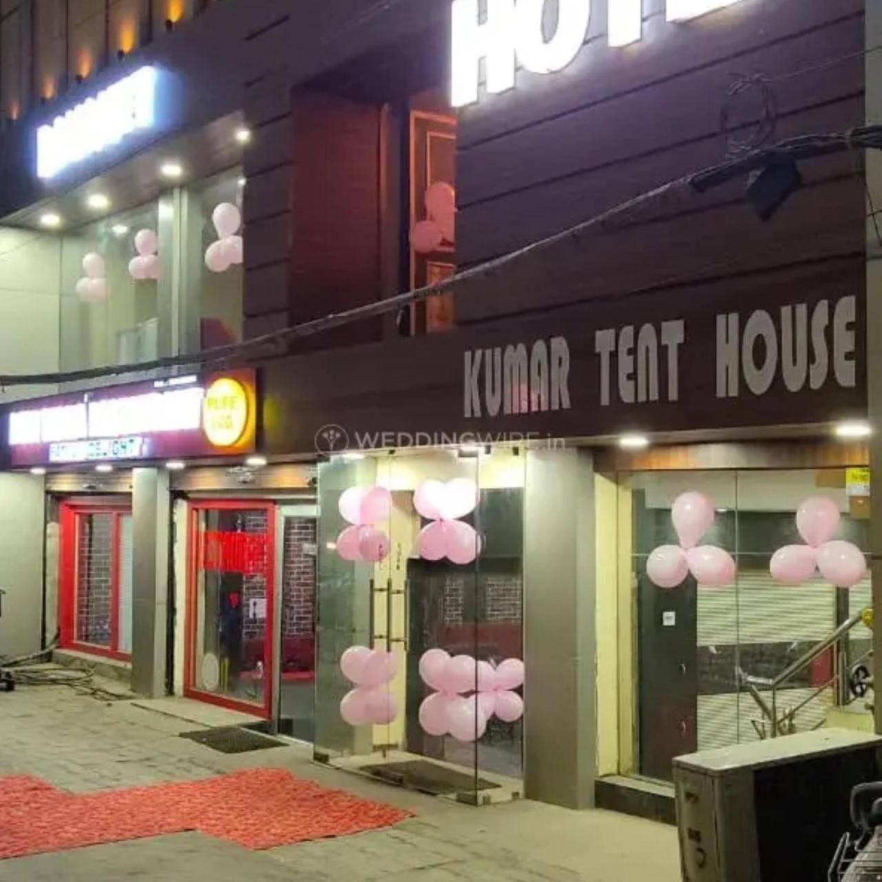 New Kumar Hotel & Banquet Lakhnaú Exteriér fotografie